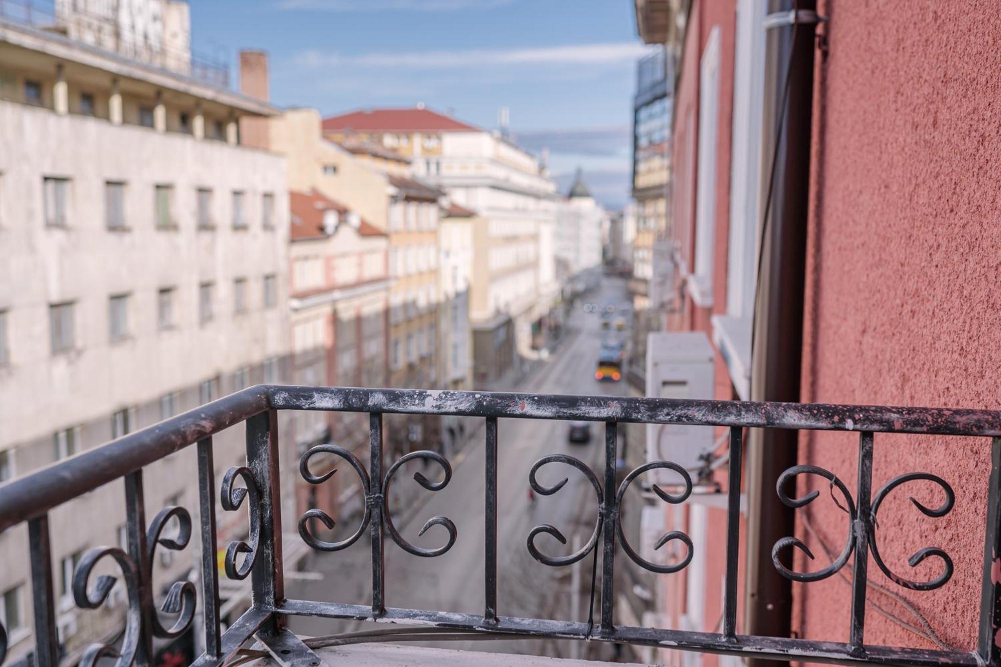 Slaveykov Sqr Urbanlux Topcentre 2bdr Free Parking Appartamento